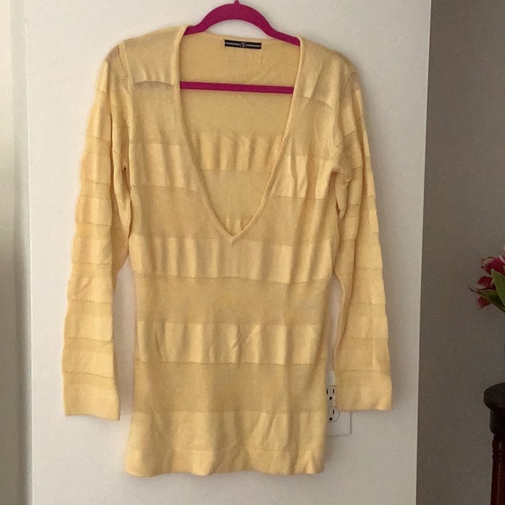 NWOT yellow sweater CYC